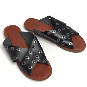 AMERICAN EAGLE OUTFITTERS black Grommet Slide On Cross Sandals size 8